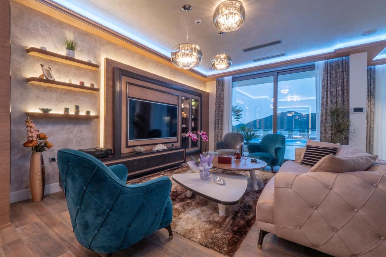 Salute Villa Budva