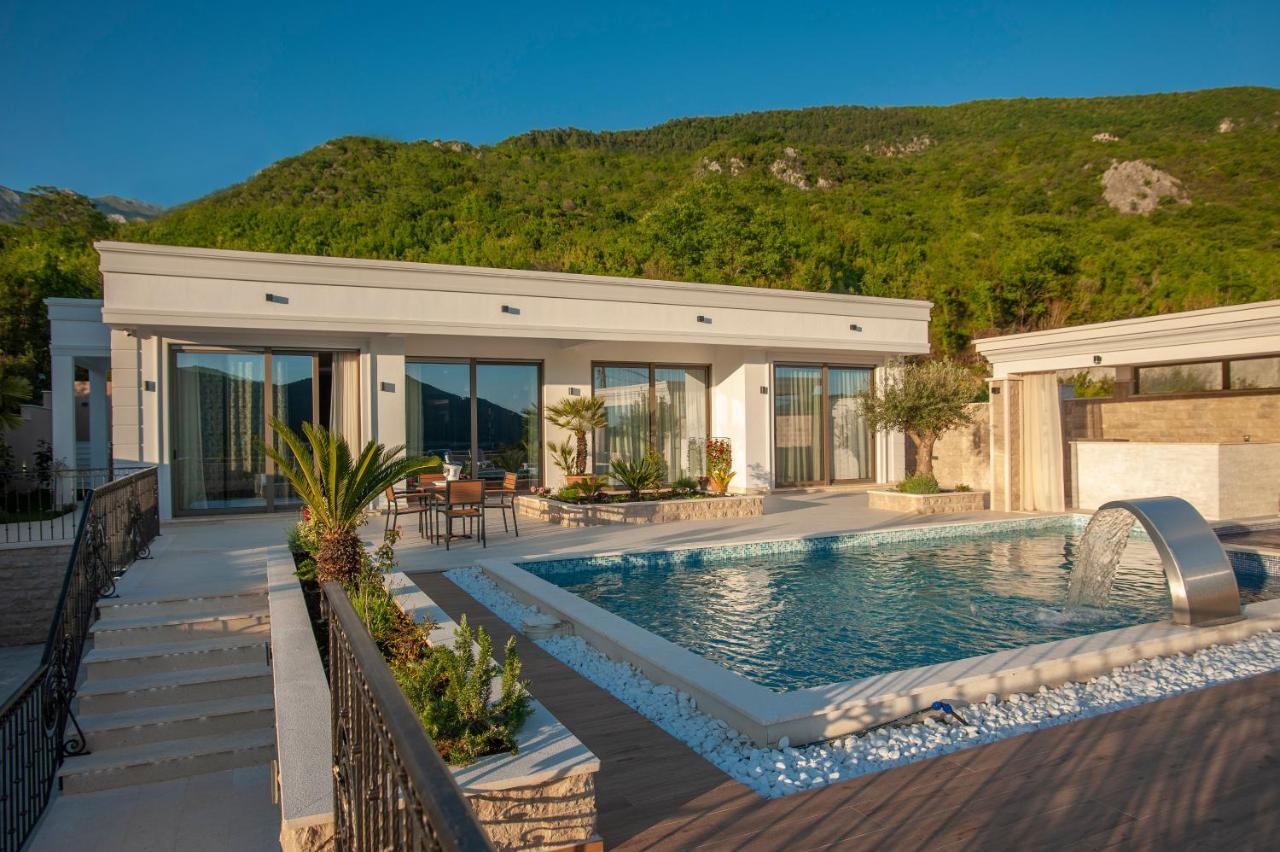 Salute Vila Budva