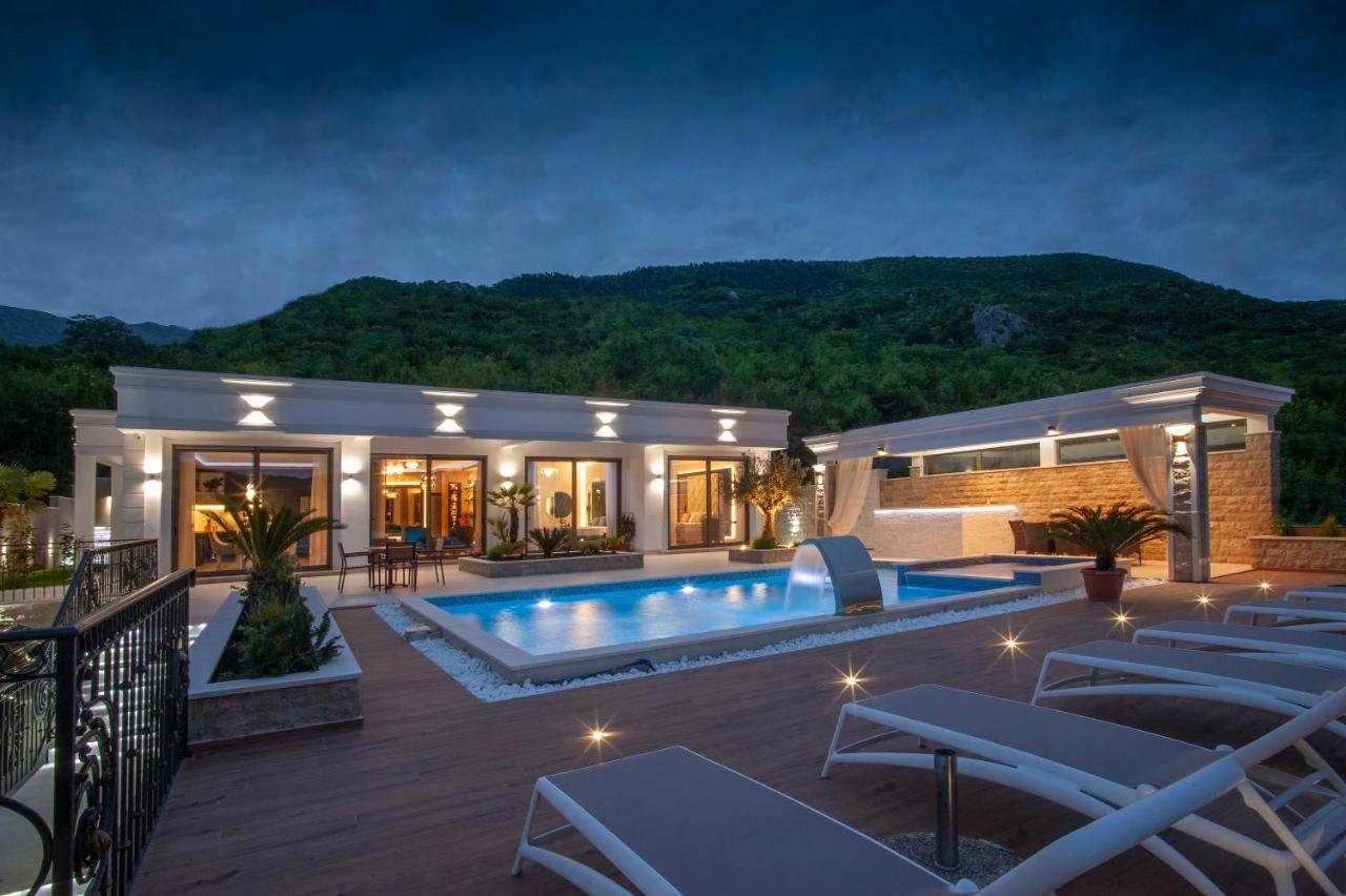 Villa Salute *